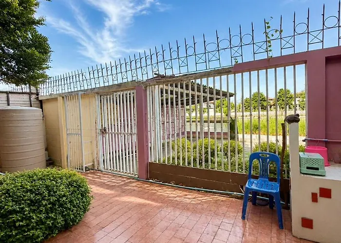 5br Waterfront House With Hot Tub For 10 Guests בית נופש *
