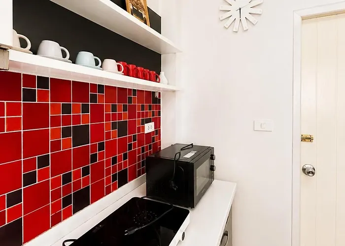 5br Waterfront House With Hot Tub For 10 Guests בנגקוק