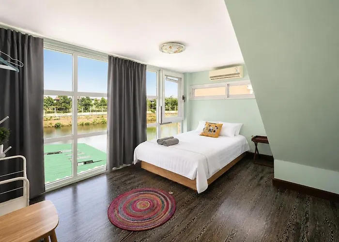 5br Waterfront House With Hot Tub For 10 Guests 曼谷