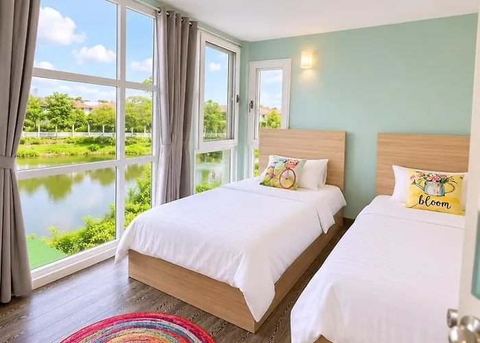 בית נופש 5br Waterfront House With Hot Tub For 10 Guests