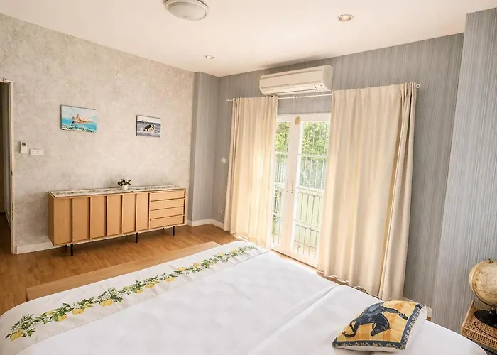 5br Waterfront House With Hot Tub For 10 Guests 度假居